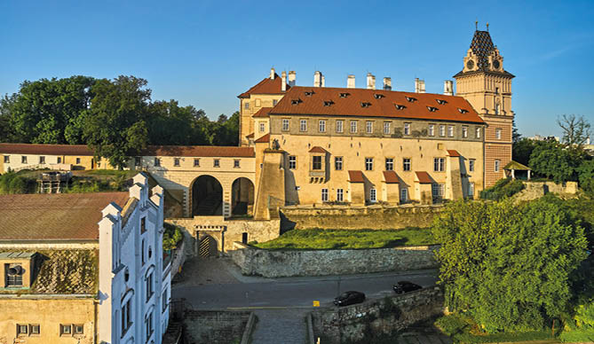 Kniha “ esk republika 2020 - Libor Sv  ek" - vyd n  1., rok 2020