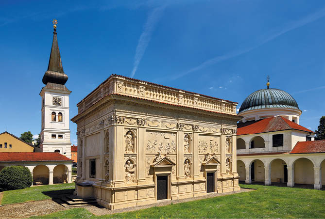 Kniha “ esk republika BAROKO - Libor Sv  ek" - prv  vyd n  rok 2017 Photographer: Libor Svacek; box@fotosvacek.cz; Mobile: +420 602428001; 